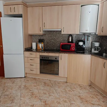 아파트 Seawolf Apartment, 료렛 드 마르